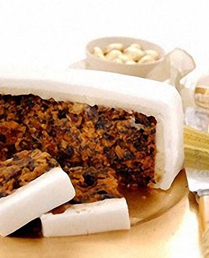 Traditional Christmas Fruit Cake