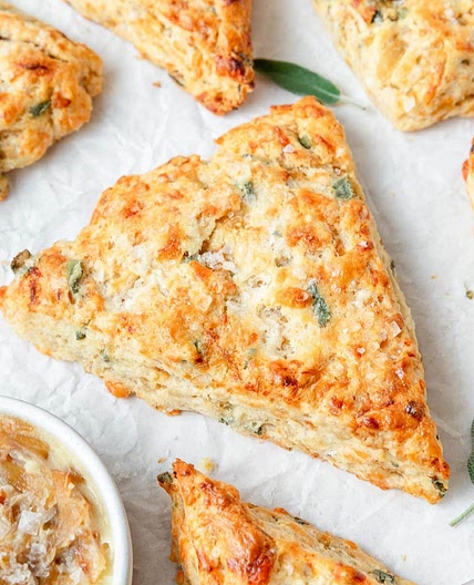 Caramelized Onion & Gruyere Scones