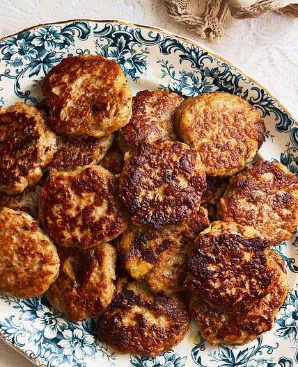 Fasírt (Chicken Patties with Challah)