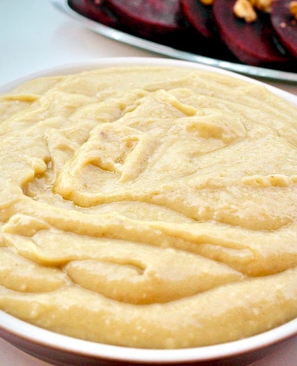 Traditional Greek Skordalia (Garlic and Potato Dip)