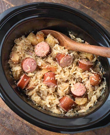 Slow Cooker Sauerkraut and Kielbasa