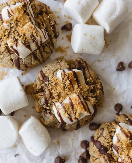 Crumbl S'mores Cookies