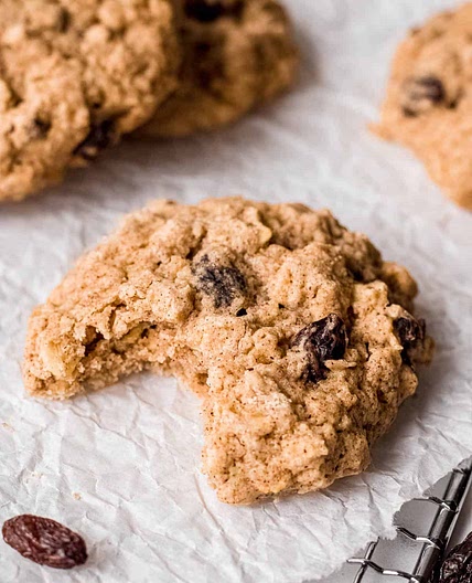 Gluten Free Oatmeal Cookies Recipe (Oatmeal Raisin or Chocolate Chip)
