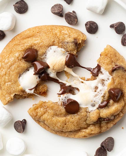 Chocolate Chip and Marshmallow Cookies - Easy Recipe