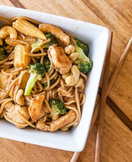 Quick & Easy Chicken Lo Mein Recipe