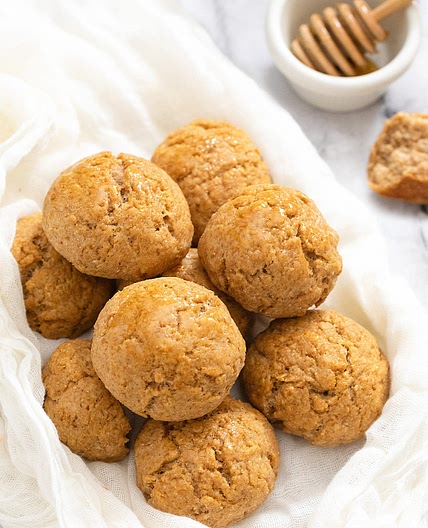 4 Ingredient Healthy Honey Bread Rolls