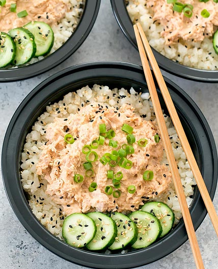 Spicy Tuna Bowls with Cauliflower Rice Meal Prep