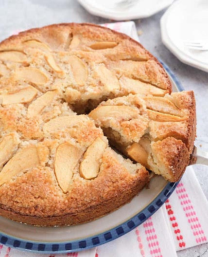 German Apfelkuchen (German Apple Custard Cake)