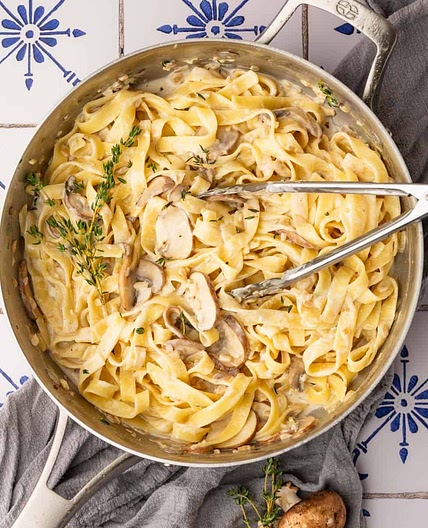 15-Minute Creamy Mushroom Tagliatelle