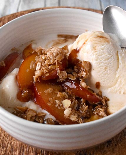 Easy Skillet Peach Crisp