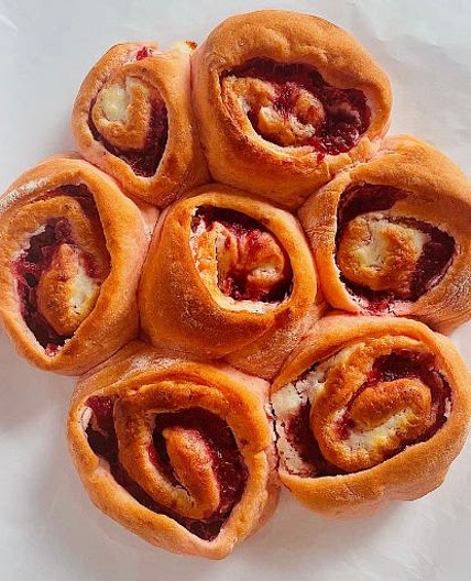 Strawberry Cheesecake Cinnamon Rolls