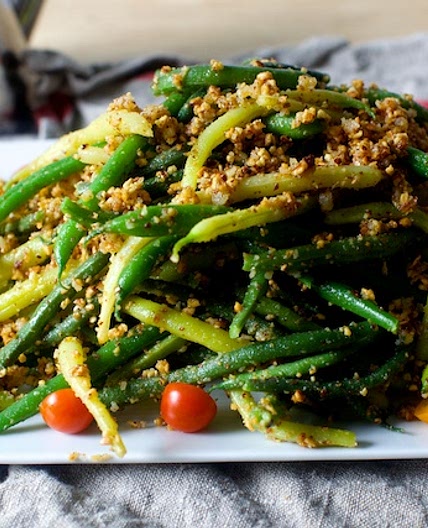 green beans with almond pesto