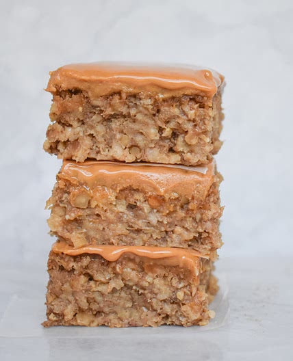 Low-FODMAP Peanut Butter and Banana Baked Oatmeal Bars; Gluten-free, Vegan