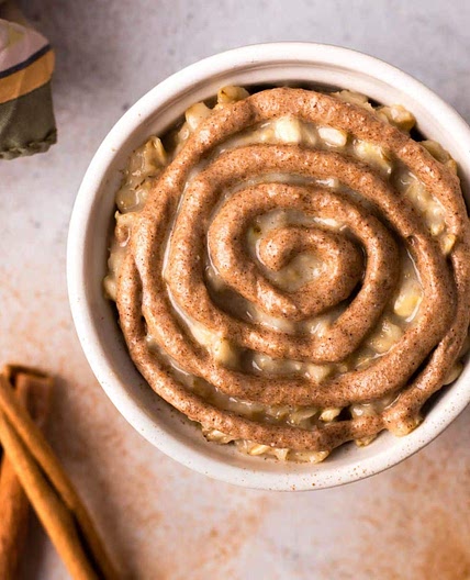 Cinnamon Bun High Protein Oatmeal (dairy-free)