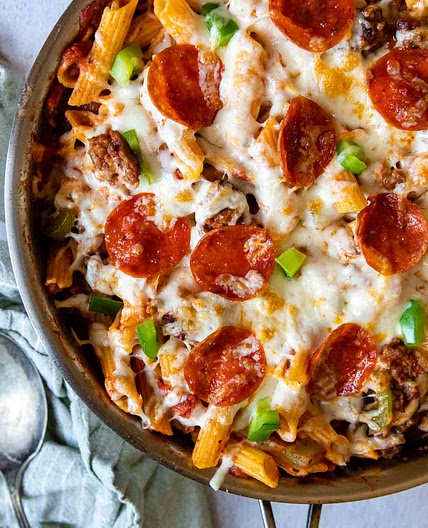 Supreme Pizza Pasta Skillet (Quick & Easy)