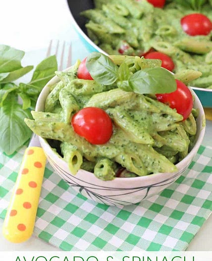 Creamy Avocado & Spinach Pasta