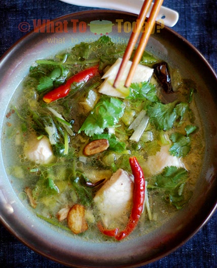DAI CHILE-FISH SOUP WITH FLAVORED OIL