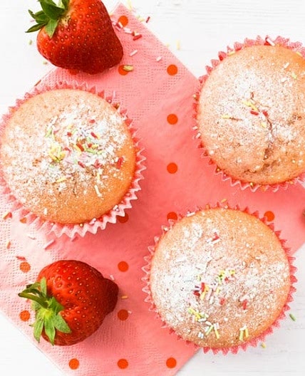 Vegan Strawberry Milkshake Muffins