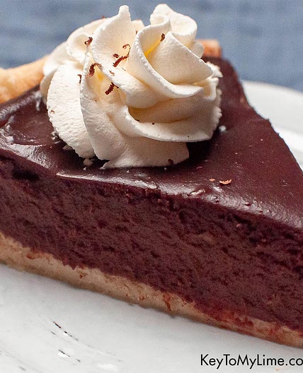 BEST Easy Chocolate Pie (Pioneer Woman’s Old Fashioned Recipe)