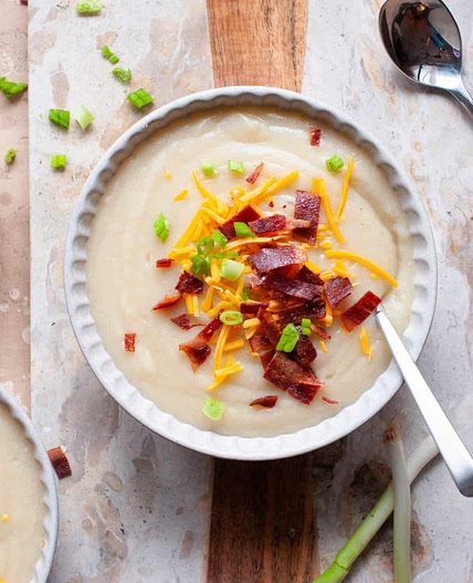Baked Potato Cauliflower Soup