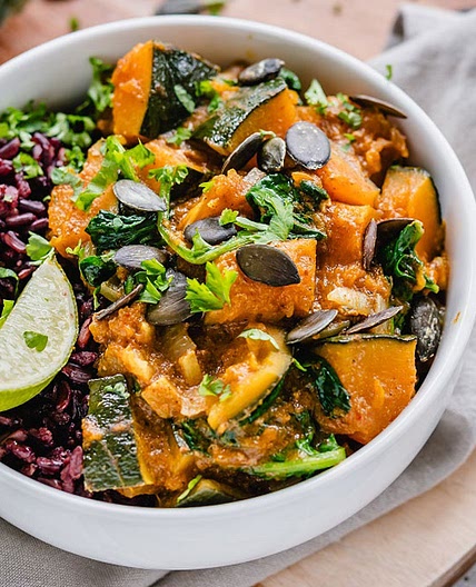 30-Minute Kabocha Pumpkin Curry With Spinach