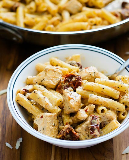 Chicken Mozzarella Pasta with Sun-Dried Tomatoes