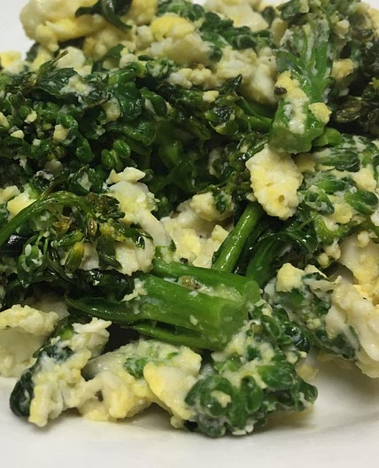 Receita de Farofa de brócolis low carb