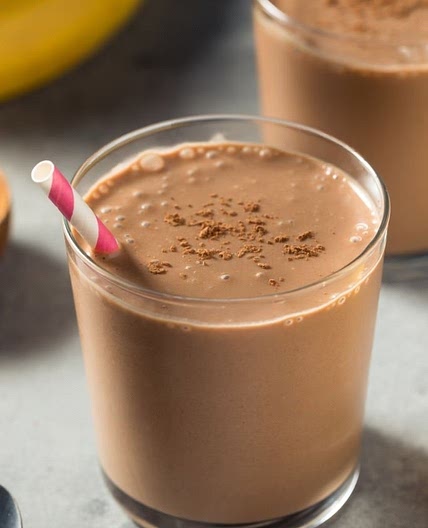 Healthy Chocolate and Peanut Butter Smoothie