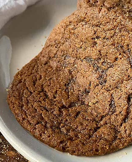 Thin and Chewy Einkorn Spice Cookies