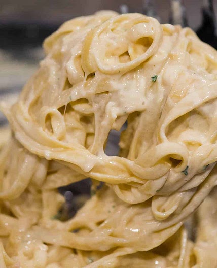 Fettuccine Alfredo