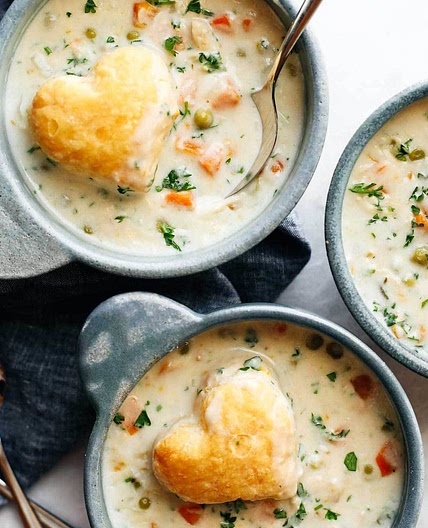 Slow Cooker Chicken Pot Pie Soup