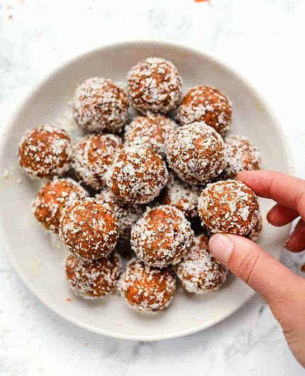 Vegan Carrot Cake Bites
