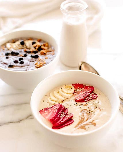 Creamy Banana Almond Protein Smoothie Bowl