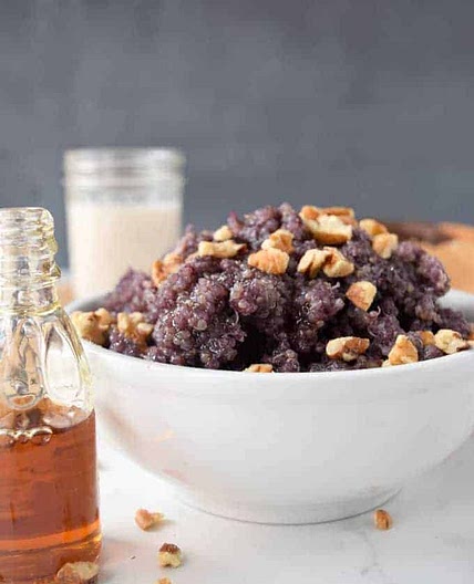 Blueberry Quinoa Breakfast Bowl