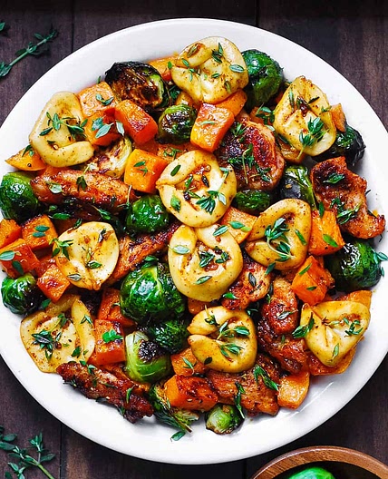 Autumn Chicken Dinner with Roasted Vegetables