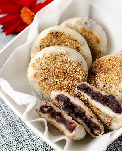Sticky Rice Cakes with Red Bean Paste