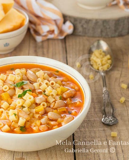 Minestra di zucca patate e fagioli - ricetta facile e veloce