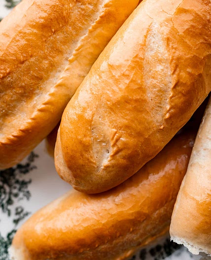 Crispy & Soft Banh Mi Baguette (Vietnamese Baguette)