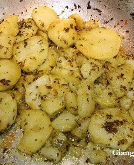Potatoes Maître D' - French classic