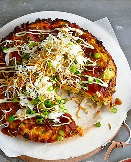 Okonomiyaki with shredded cabbage, daikon and fried noodles