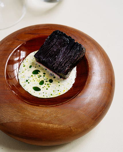 Millefeuille van biet met Tomasu beurre blanc