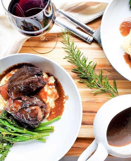 Red Wine Braised Beef Short Ribs with Rosemary