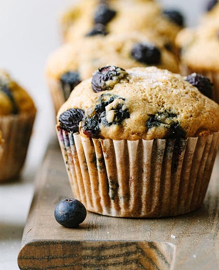 VEGAN BLUEBERRY MUFFINS