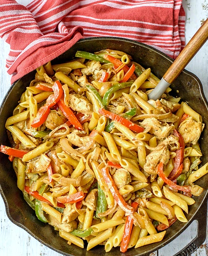 Chicken and Peppers in White Sauce
