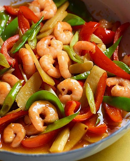 Sizzling garlic prawn stir-fry