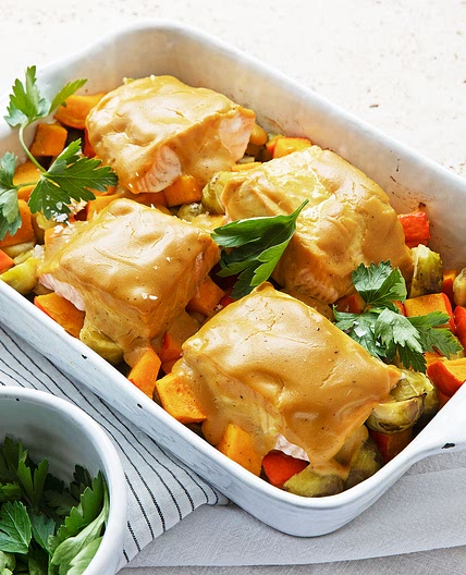 Mustard-baked salmon with vegetables