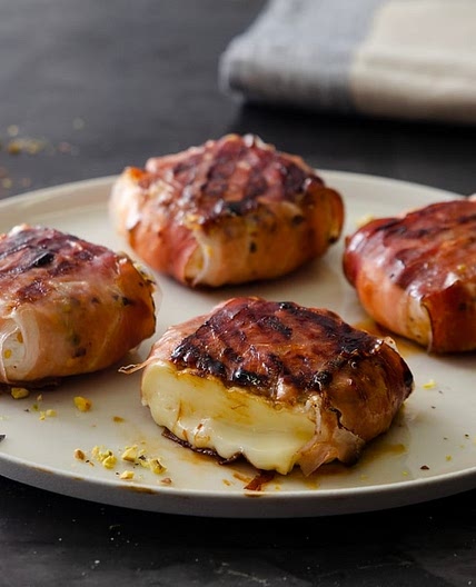 Tomini filanti allo speck, pistacchi e miele