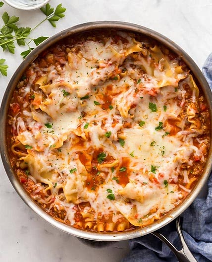 Healthier One Pot Skillet Lasagna: a 30 Minute Meal!