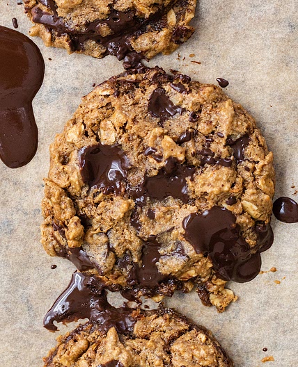 Sweet potato oatmeal chocolate chip cookies (vegan)