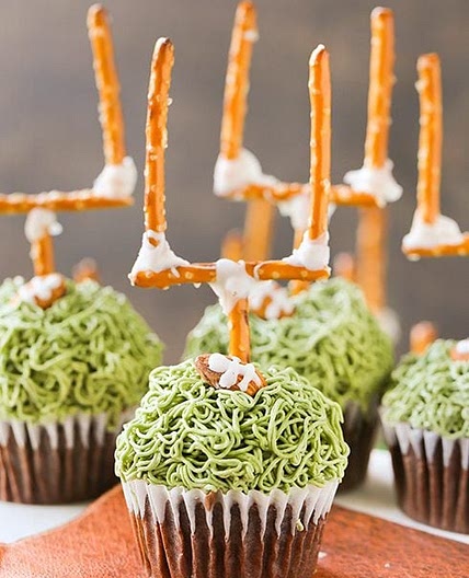 Football Touchdown Cupcakes